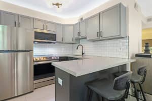 2660 NE 8th Ave, Wilton Manors, FL 33334, Sold 03/03/25