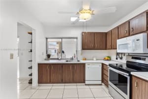16992 SW 112th Ct, Miami, FL 33157, Sold 01/15/25