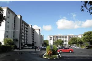5900 NW 44th St, Lauderhill, FL 33319, Sold 05/02/25