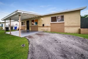 450 SW 28th Way, Fort Lauderdale, FL 33312, Sold 05/08/25