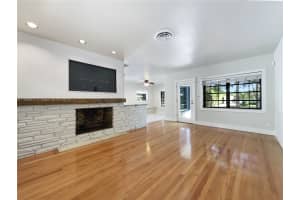 364 Navarre Dr, Miami Springs, FL 33166, Sold 01/23/25