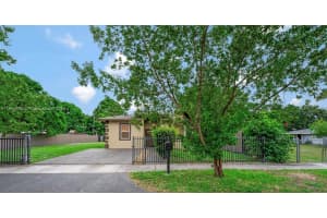 810 NW 141st St, Miami, FL 33168, Sold 02/03/25