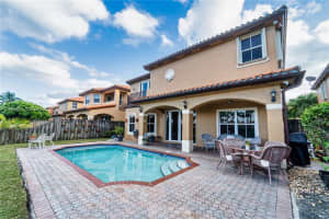 15521 SW 30th St, Miami, FL 33185, Sold 03/26/25