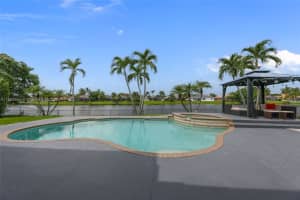 812 SW 159th Dr, Pembroke Pines, FL 33027, Sold 03/18/25