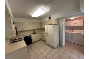 491 Racquet Club Rd, Weston, FL 33326, Sold 05/28/25