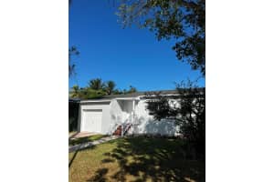 655 NW 10th St, Homestead, FL 33030, Sold 03/19/25