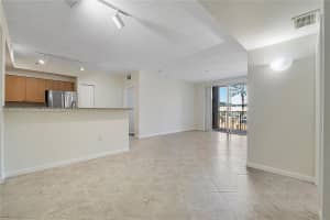 7920 N Nob Hill Rd, Tamarac, FL 33321, Sold 12/20/24