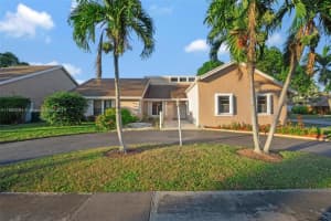 7315 NW 48th St, Lauderhill, FL 33319, Sold 04/14/25