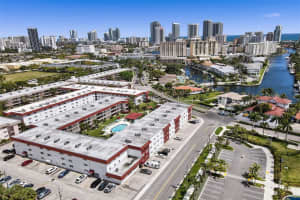 580 Egret Dr 220, Hallandale Beach
