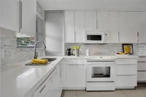 580 Egret Dr APT 220, Hallandale Beach, FL 33009, - MLS#A11699103