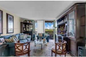 9686 Fontainebleau Blvd, Miami, FL 33172, Sold 03/07/25