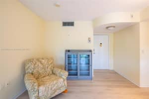 4990 E Sabal Palm Blvd, Tamarac, FL 33319, Sold 02/20/25