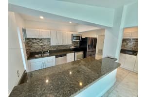 1859 NE 173rd St, North Miami Beach, FL 33162, - MLS#A11699271
