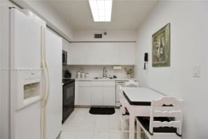 3400 NE 192 St APT 307, Aventura, FL 33180, - MLS#A11699282