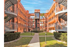 5390 W 21st Ct, Hialeah, FL 33016, Sold 08/04/25