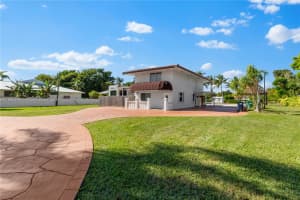 10 SW 125th Ave, Miami, FL 33184, Sold 01/16/25