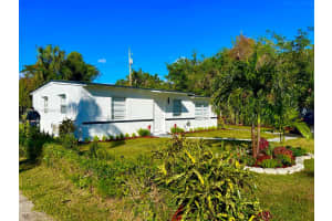 711 NE 4th Ave, Pompano Beach, FL 33060, Sold 04/30/25
