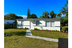 711 NE 4th Ave, Pompano Beach, FL 33060, Sold 04/30/25