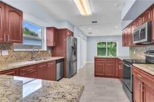 19331 NE 18th Ct, Miami, FL 33179, Sold 01/16/25