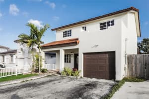 8975 NW 112th St, Hialeah Gardens, FL 33018, Sold 01/24/25