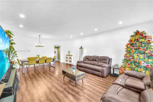 11320 NW 59th Ave, Hialeah, FL 33012, Sold 05/27/25