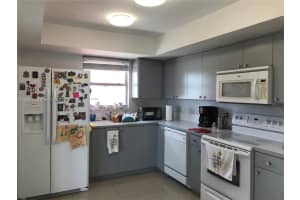 1351 Miami Gardens Dr, Miami Gardens, FL 33169, Sold 04/28/25