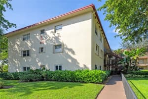 200 Sw 132nd Way 211l, Pembroke Pines