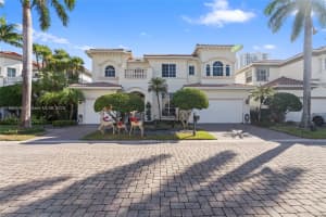 1555 Windjammer Way, Hollywood, FL 33019, - MLS#A11699545