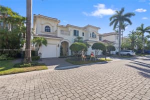 1555 Windjammer Way, Hollywood, FL 33019, - MLS#A11699545