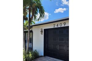 2409 NW 7th Ave, Wilton Manors, FL 33311, Sold 04/21/25