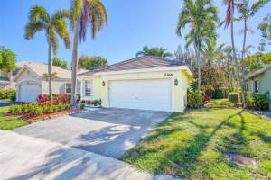9366 Arborwood Cir, Davie, FL 33328, Sold 02/24/25