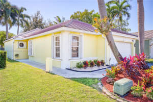 9366 Arborwood Cir, Davie, FL 33328, Sold 02/24/25