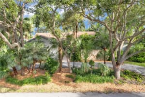 8155 SW 170th St, Palmetto Bay, FL 33157, Sold 04/11/25