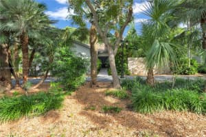 8155 SW 170th St, Palmetto Bay, FL 33157, Sold 04/11/25