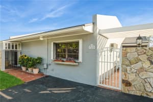 11460 SW 80th St, Miami, FL 33173, Sold 01/21/25