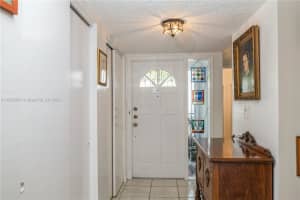 11460 SW 80th St, Miami, FL 33173, Sold 01/21/25
