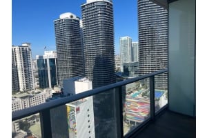 1010 Brickell, 1010 Brickell Ave, Miami, FL 33131, Sold 05/06/25