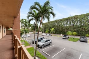 9781 Sunrise Lakes Blvd, Sunrise, FL 33322, Sold 02/26/25