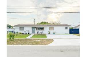 17230 NW 78th Ave, Hialeah, FL 33015, Sold 01/31/25
