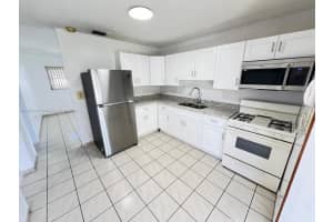 17230 NW 78th Ave, Hialeah, FL 33015, Sold 01/31/25