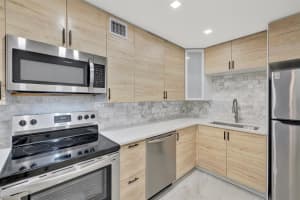 3113 S Ocean Dr APT 303, Hallandale Beach, FL 33009, Sold 05/29/25