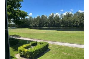 900 Sw 125th Way 211r, Pembroke Pines