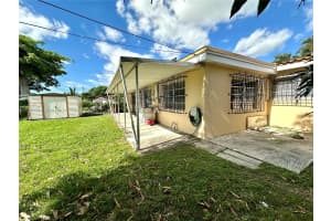 480 W 37th St, Hialeah, FL 33012, Sold 05/14/25
