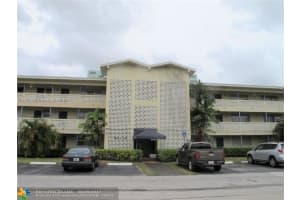 11960 NE 19th Dr APT 24, North Miami, FL 33181, Sold 07/28/25