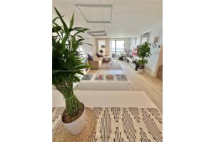 1500 Bay Rd, Miami Beach, FL 33139, Sold 01/16/25