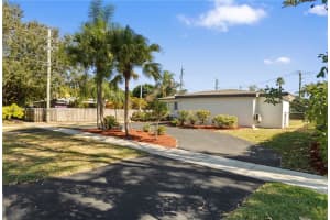 2003 N 42nd Ave, Hollywood, FL 33021, Sold 01/08/25