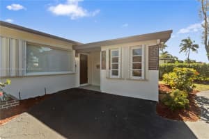 2003 N 42nd Ave, Hollywood, FL 33021, Sold 01/08/25
