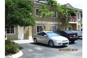 4802 Washington St #2, Hollywood, FL 33021, - MLS#A11700445