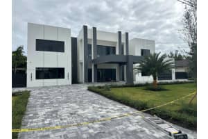 17141 Sw 92nd Ct, Palmetto Bay