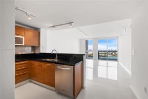 253 NE 2nd St, Miami, FL 33132, Sold 01/13/25